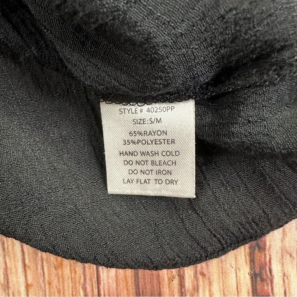 NWT Nomad Elegant Black Blouse Tunic Top
Size Small/Medium - Picture 10 of 11